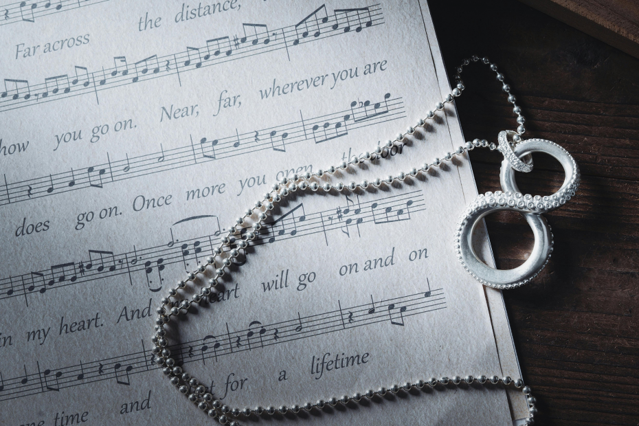 Songtell vs SongMeanings